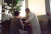 pacient pri vysetren krvnho tlaku